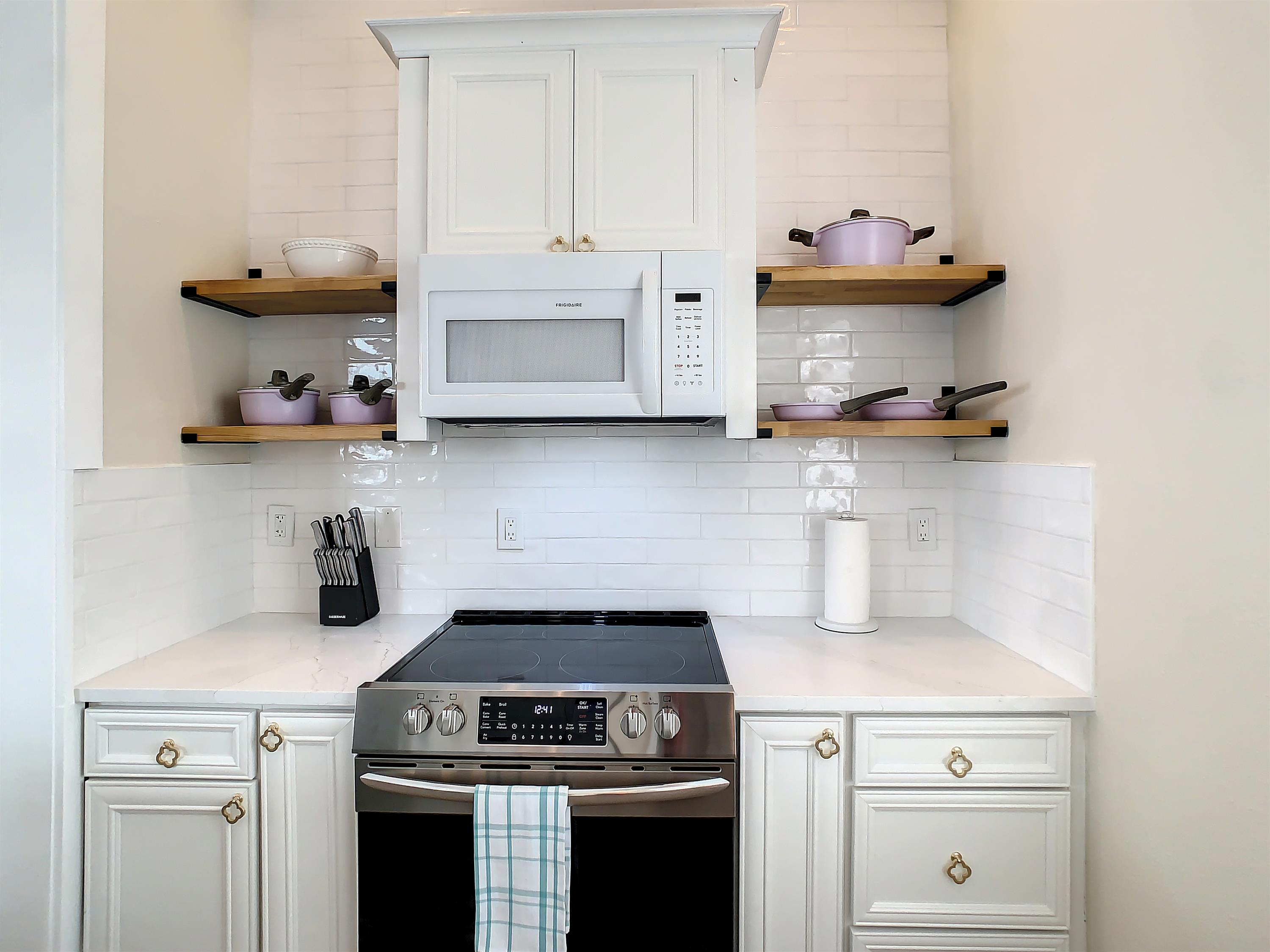 7409 Sparkling Court
